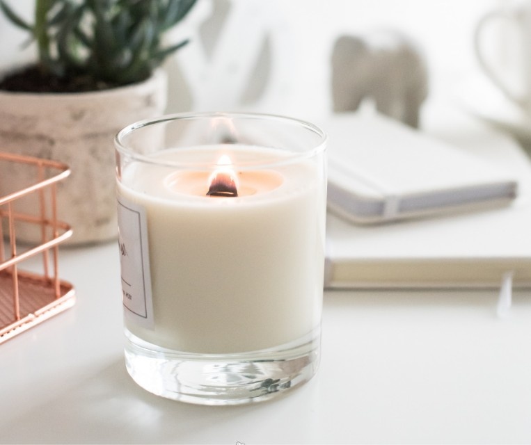 Best-Selling Pure Soy Wax Candle – Twelve Year Flame