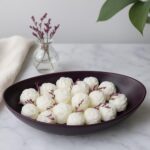 Luxury Handmade White Rose Soy Wax Candle Arrangement – Elegant Centrepiece & Gift
